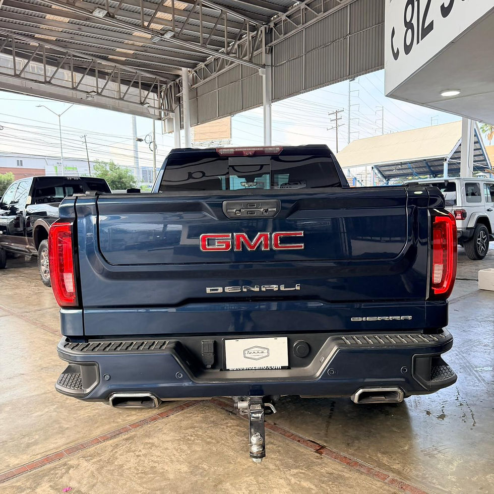 Miniatura: GMC SIERRA DENALI 2021