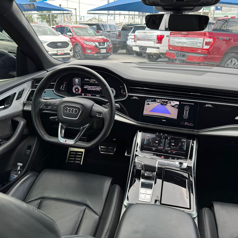 Miniatura: AUDI Q8 S-LINE 2022