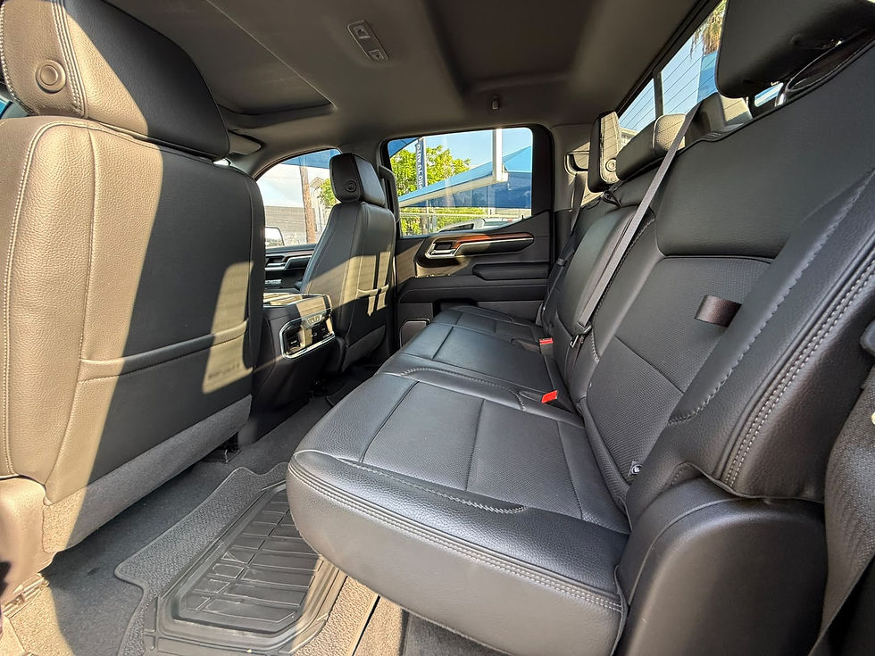 Miniatura: GMC SIERRA DENALI 2024