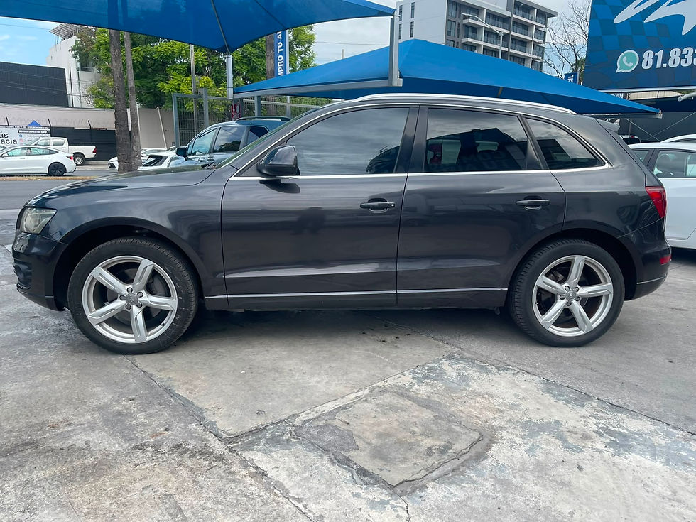Miniatura: AUDI Q5 ELITE 2010