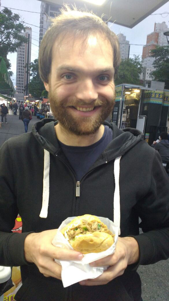 Pao de Queijo Pulled Pork Burger auf der Feira do Àgua Verde, Curitiba