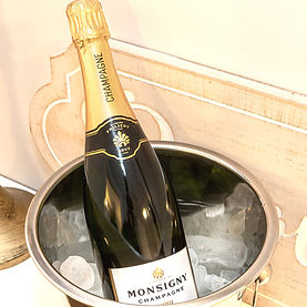 Champagne Mar 2022-1_edited_edited.jpg