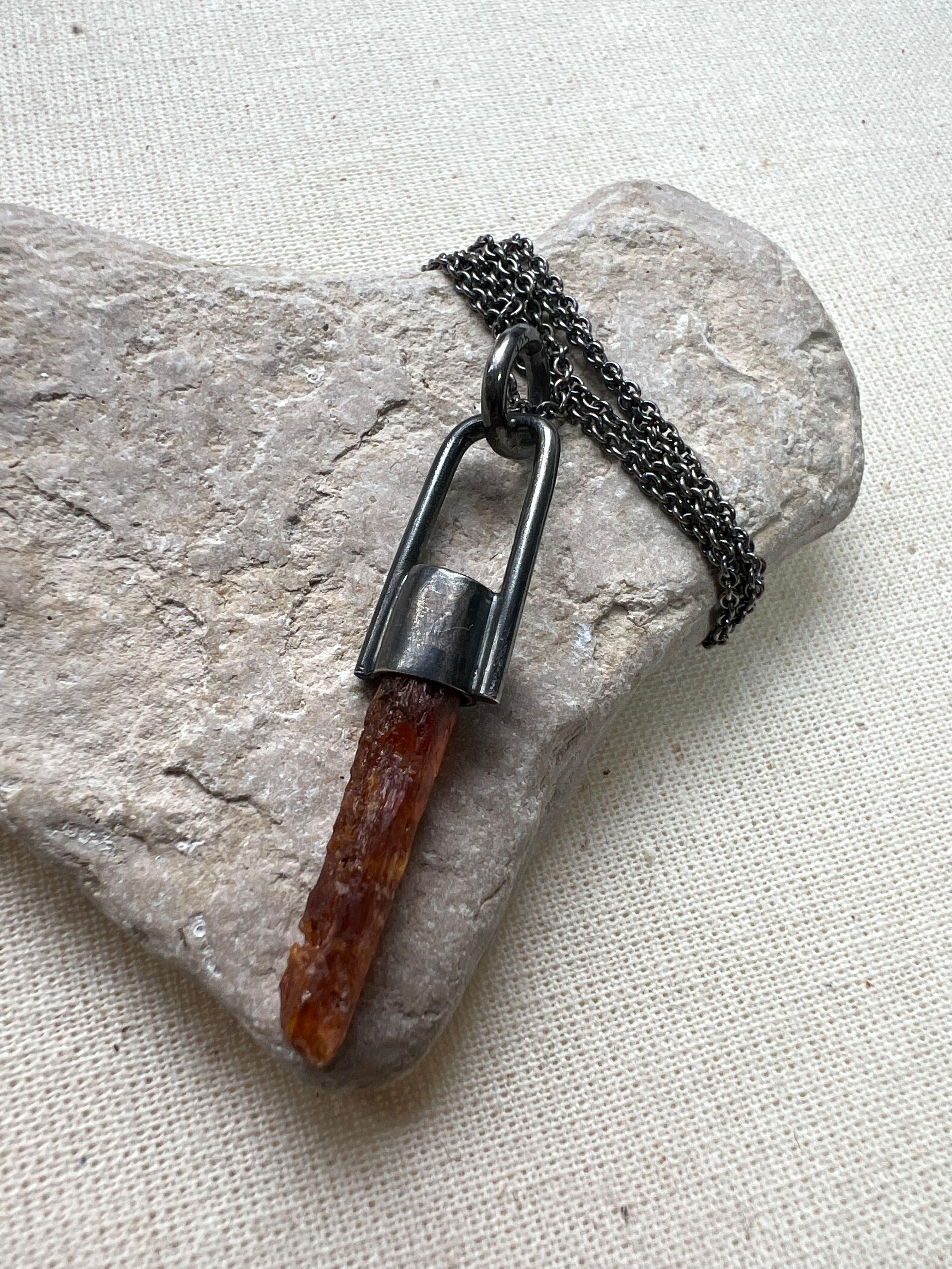 HALSKETTE CYANIT ORANGE