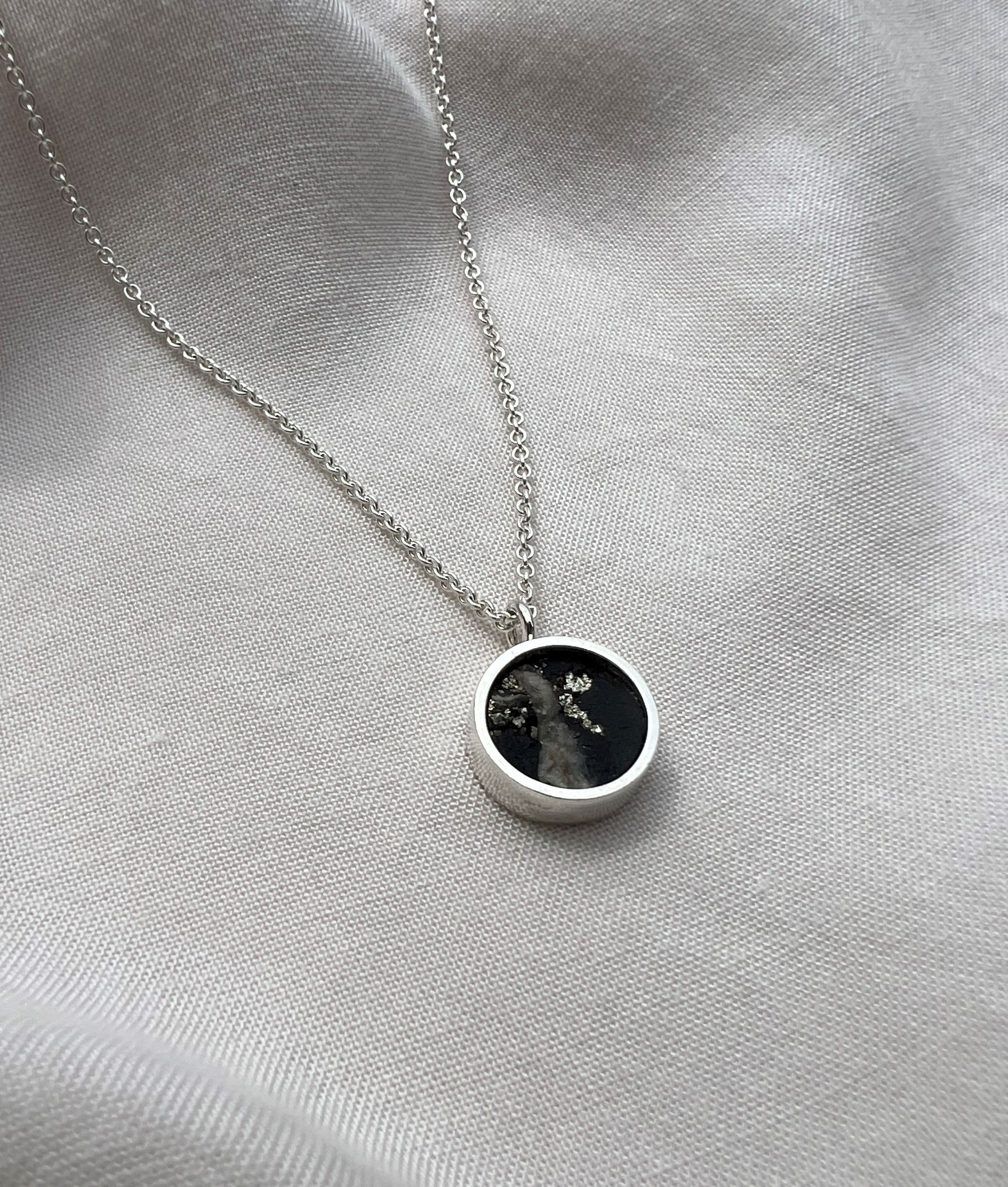 Medaillon Schieferpyrit No.1