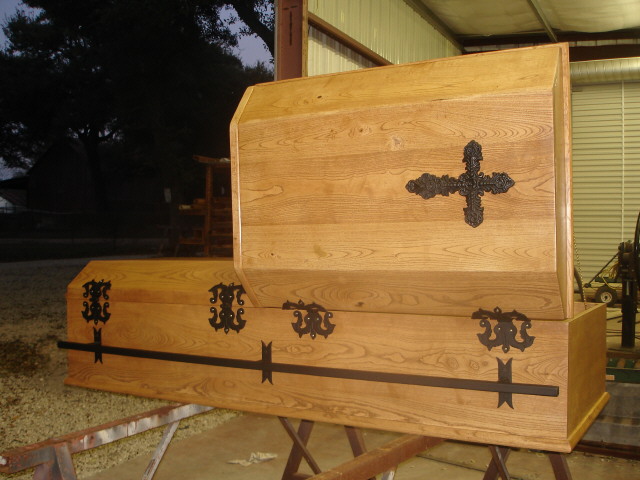 casket, moms 1091.jpg