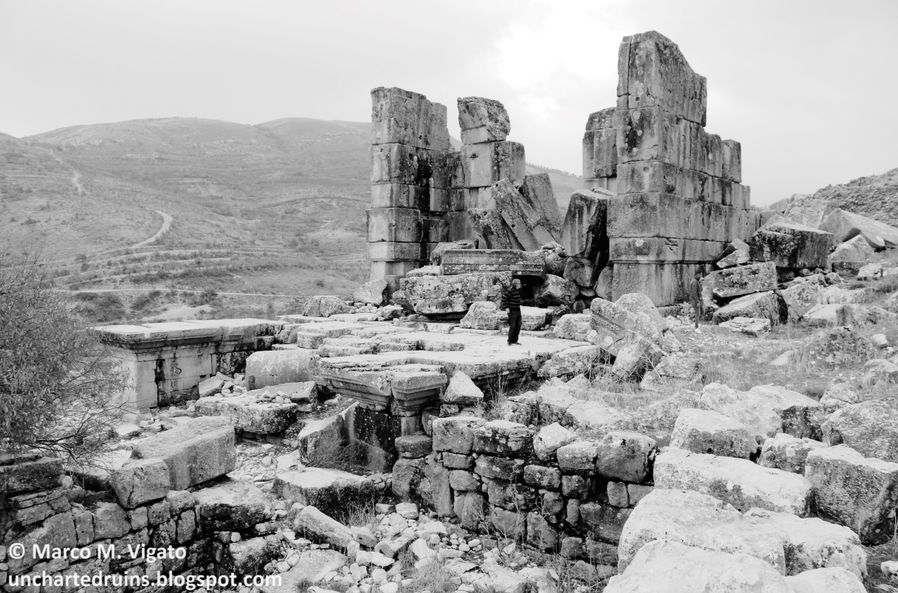Hosn Niha Temple Megalithic