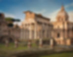 Le forum romain et la domus du temple de Vésuve à Rome, symboles de l'héritage culturel et historique de l'Italie.