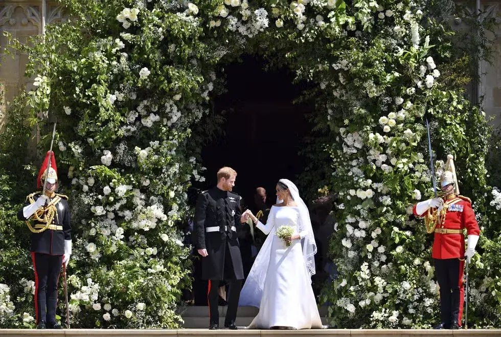 Arche florale monumentales à la chapelle Saint-Georges lors du mariage de Meghan Markle et du prince Harry