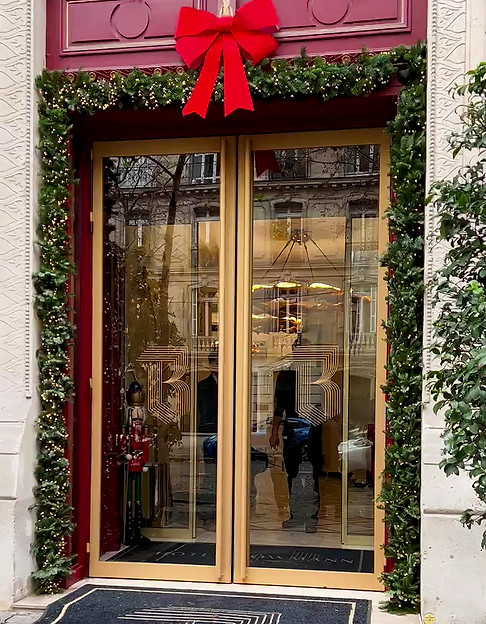Décoration de noël en extérieur pour hôtels