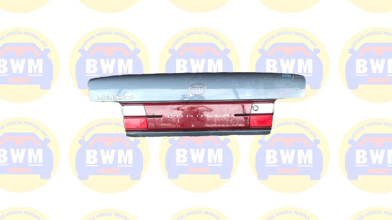 TOYOTA COROLLA AE100 - TRUNK LID - RED & WHITE