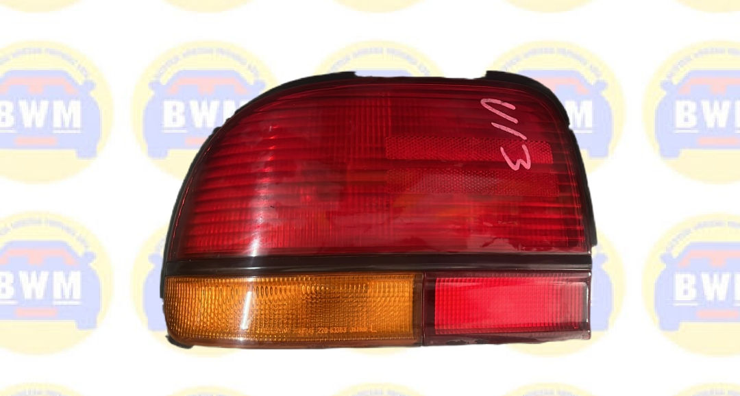 NISSAN BLUEBIRD EU13 - TAIL LAMP LEFT HAND - RED & AMBER