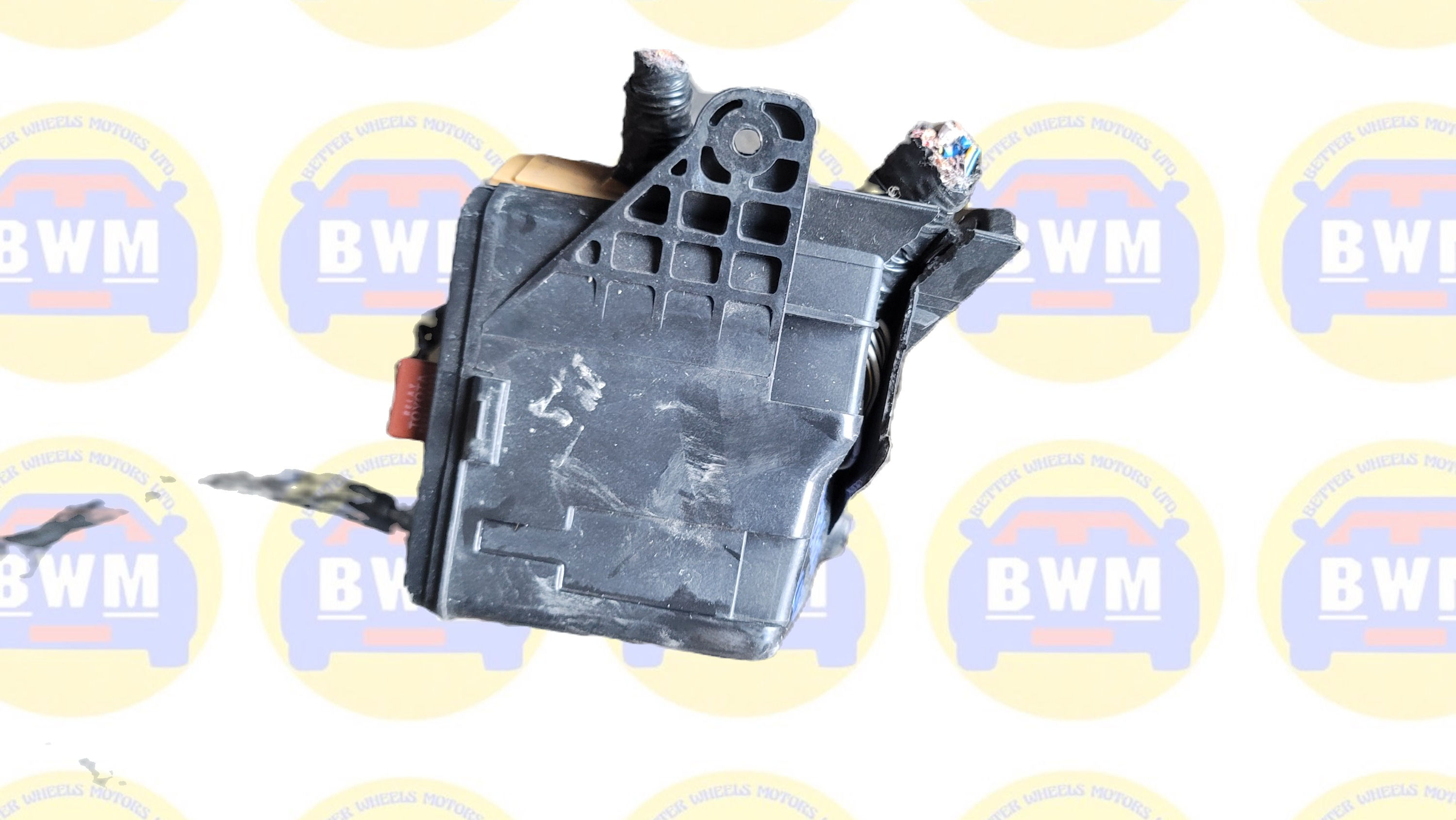 TOYOTA VOXY 1AZ D4 - FUSE BOX - ENGINE