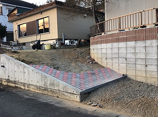 玄関前　施工前