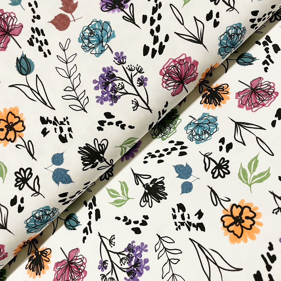 Jersey mit Blumen, auf dem Stoffballen