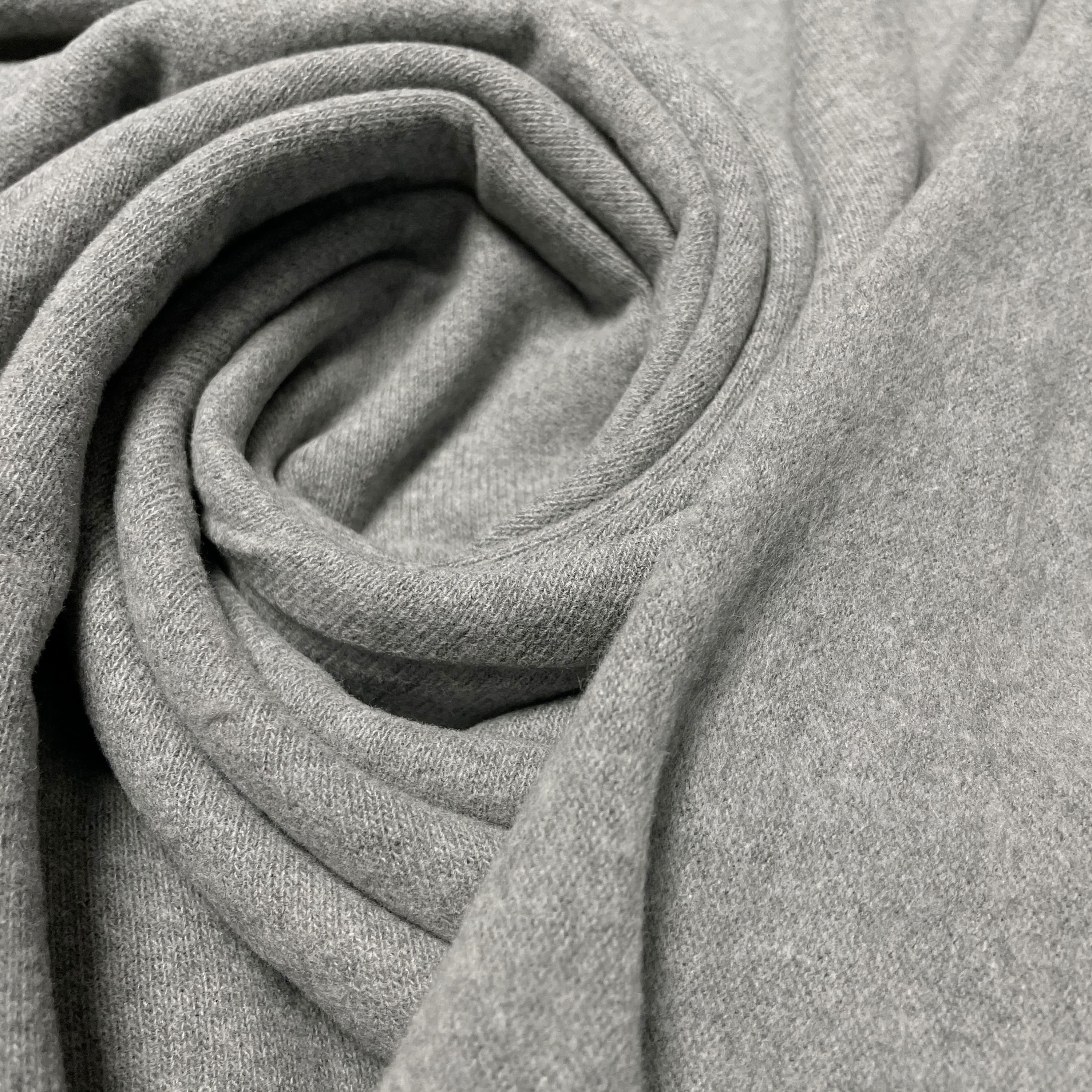 Strickstoff Bene in grau