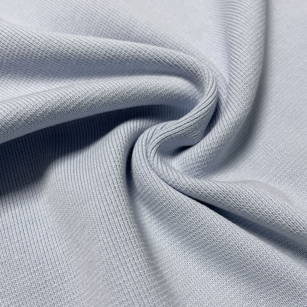 Sehr festes Bündchen in der Farbe Pastell-Alpinblau