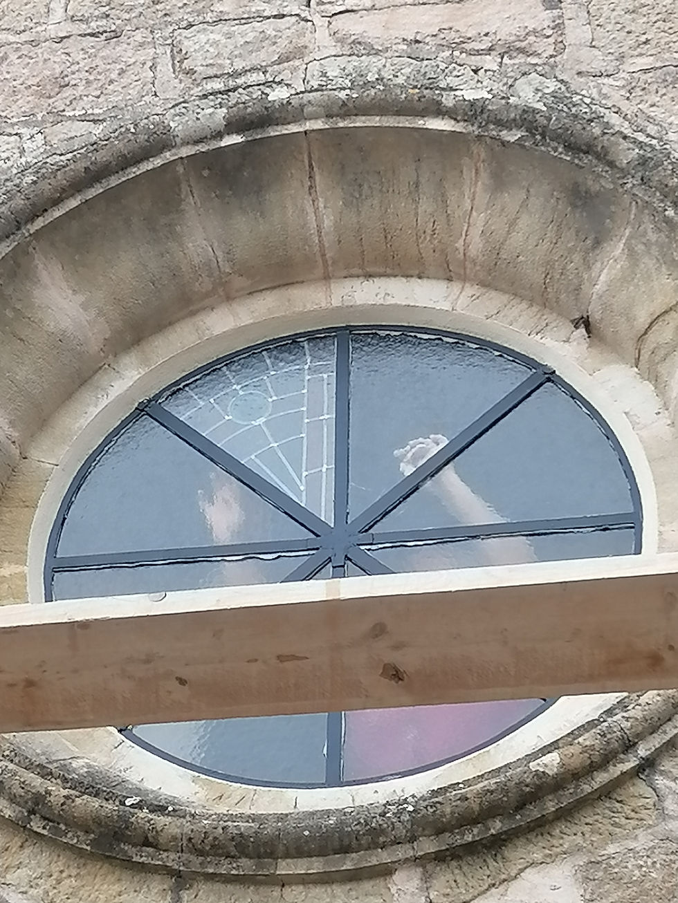 Remise en état de la rosace.