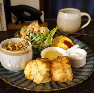 本と珈琲 喫茶ゆかりや｜河原町