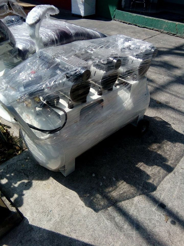 Miniatura: Compresorlibre de aciete 3 cabezas