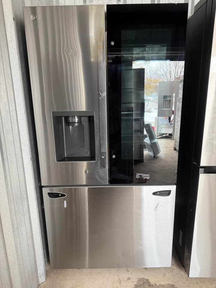 LG Smart MyColor French Drawer Stainless Steel Refrigerator