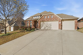 1926 Lindentree Drive home exterior in Weatherford, Texas