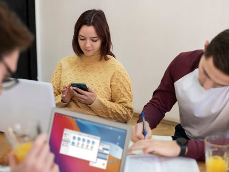Why Outsourcing Accounting Services for Small Businesses in Malaysia Makes Sense