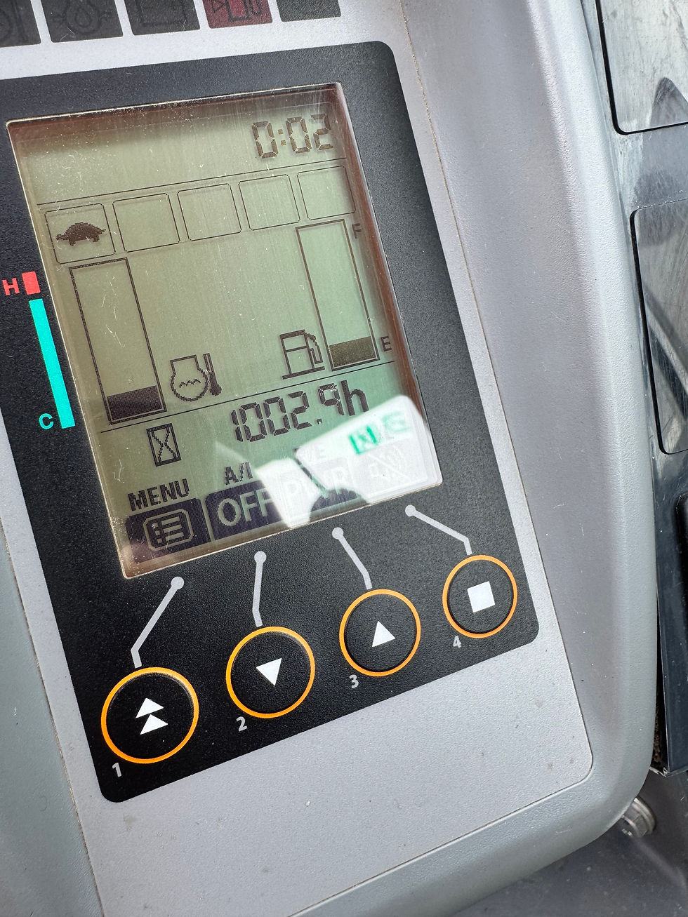 Thumbnail: HITACHI ZX33U-6 CLR