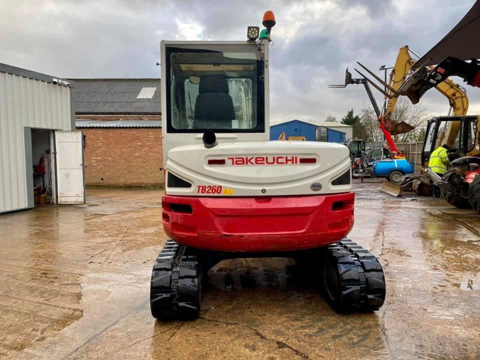 Thumbnail: TAKEUCHI TB260