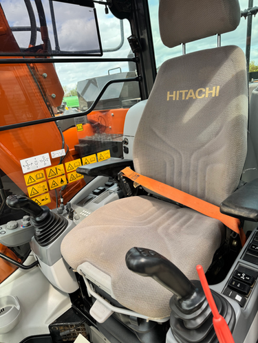 【中古】 Future Primitive JohannesHeil HITACHI ZX135USBL-6 | jrleachltd