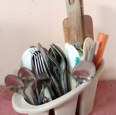 Amador Family (cutlery set) (2).jpg