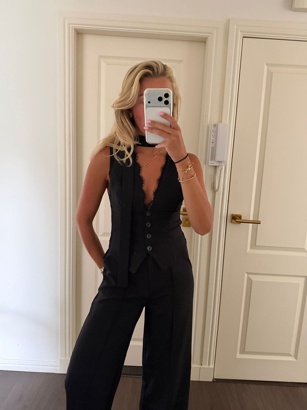 Thumbnail: Joe 2 piece black 