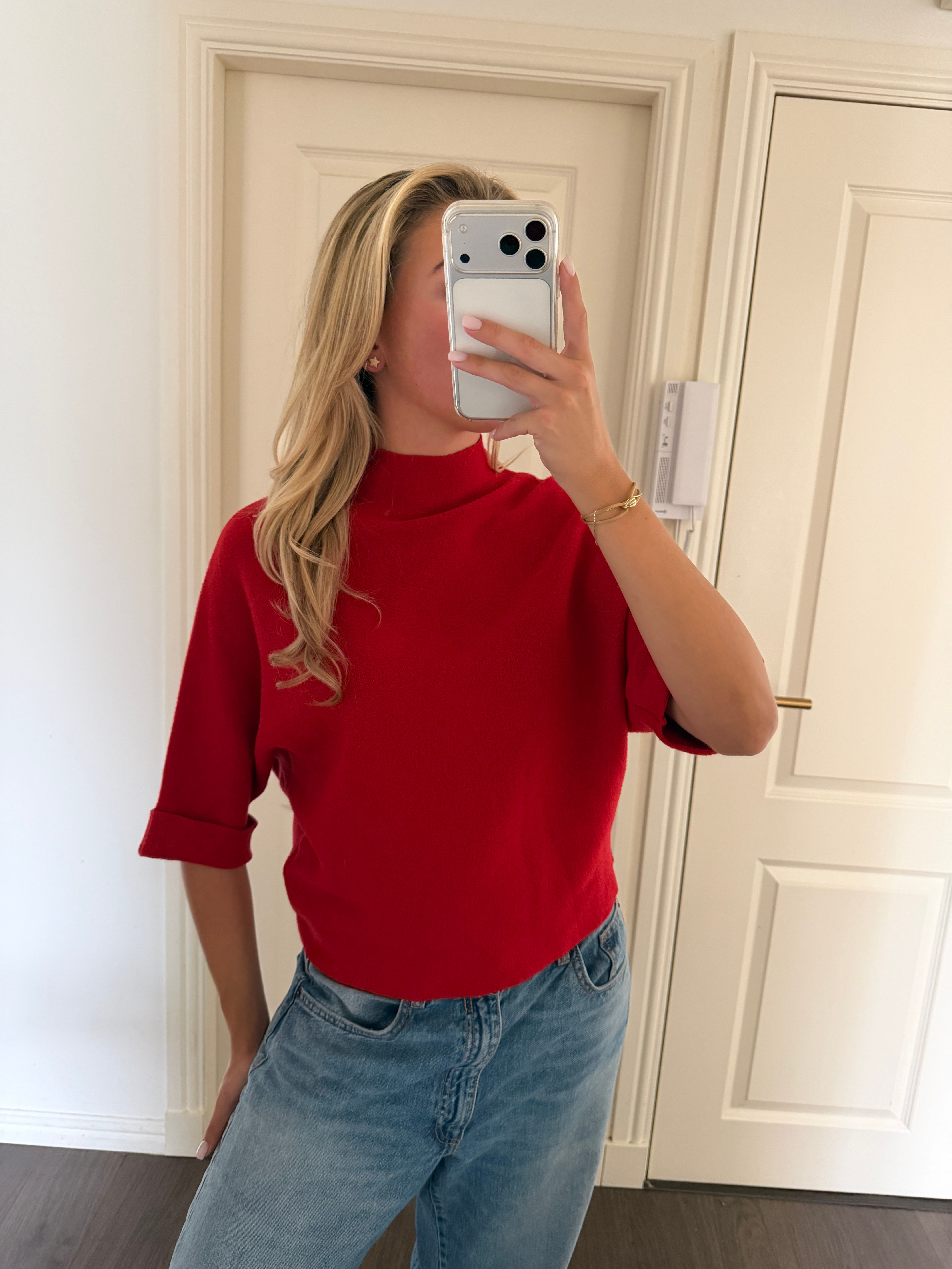 Red Gigi top
