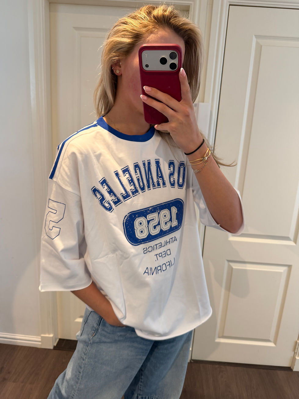 Thumbnail: LA oversized tee