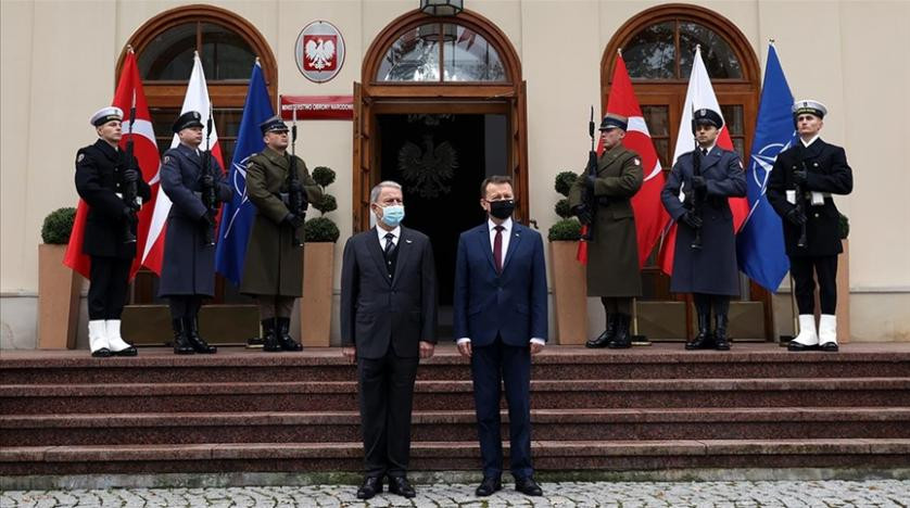Türkiye Cumhuriyeti Milli Savunma Bakanı, Polonya