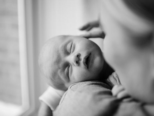 Natural Newborn Photos at Home Newcastle
