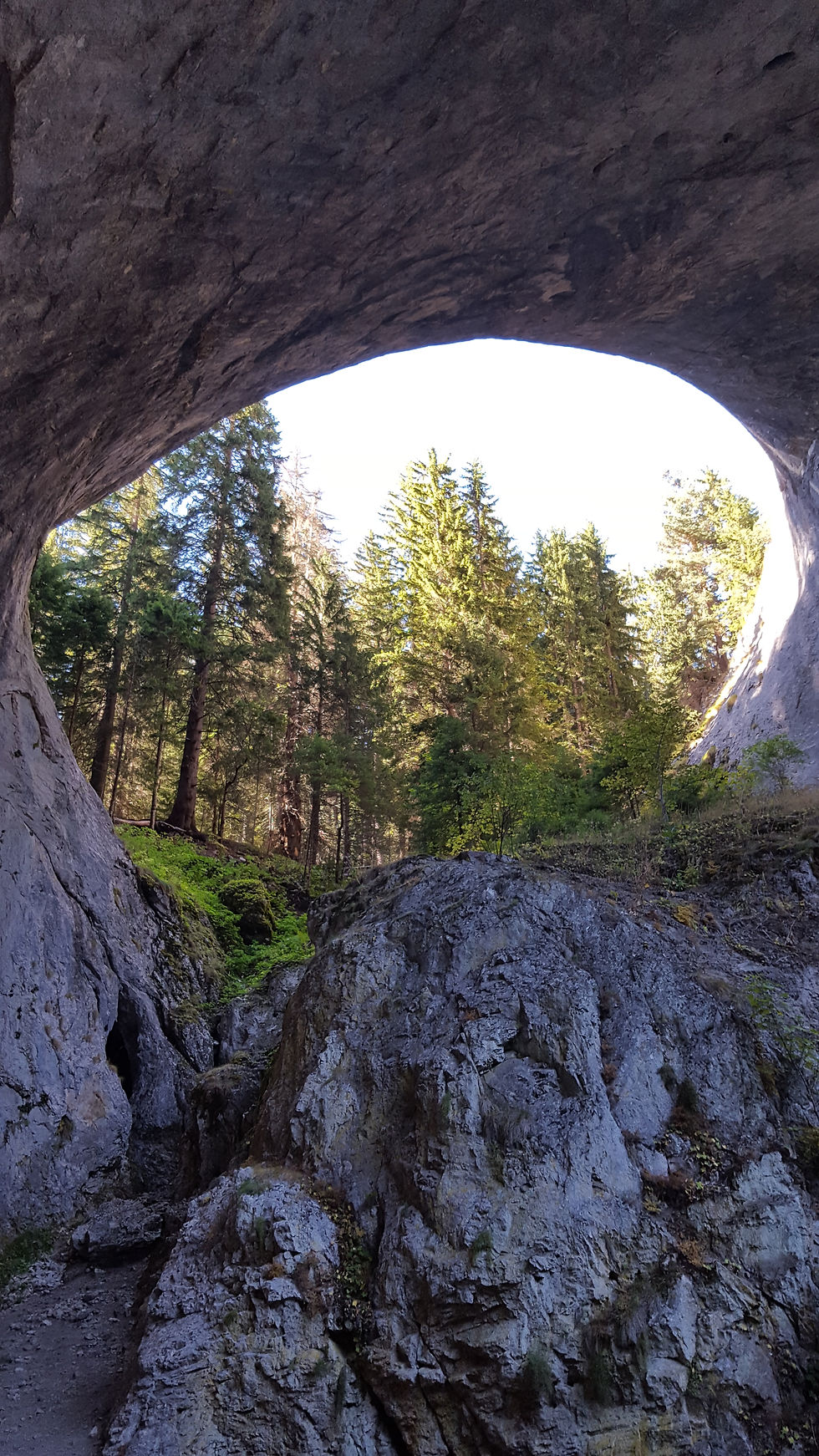 Devil's Throat Cave