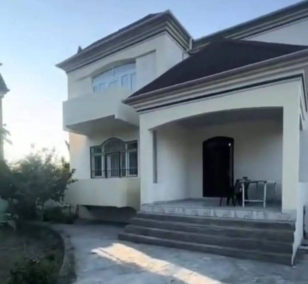 VILLA TIPI EV