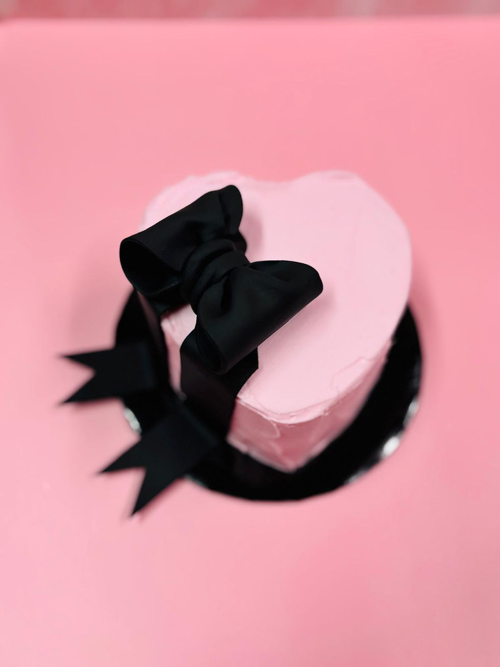 Miniatura: Heart Simple Bow Cake