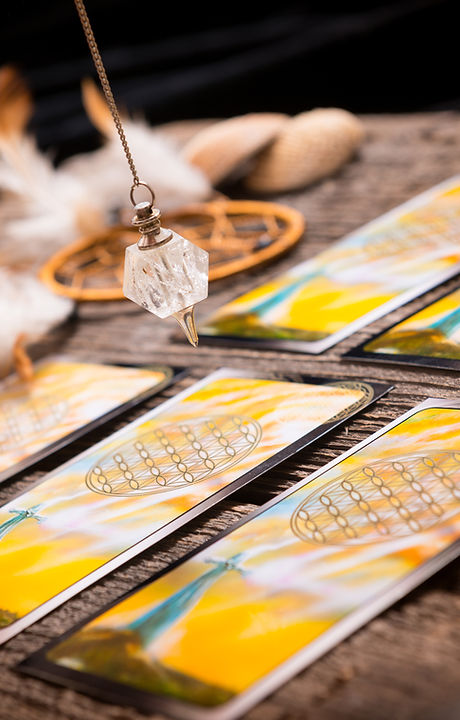 Tarot-Cards-Pendulum