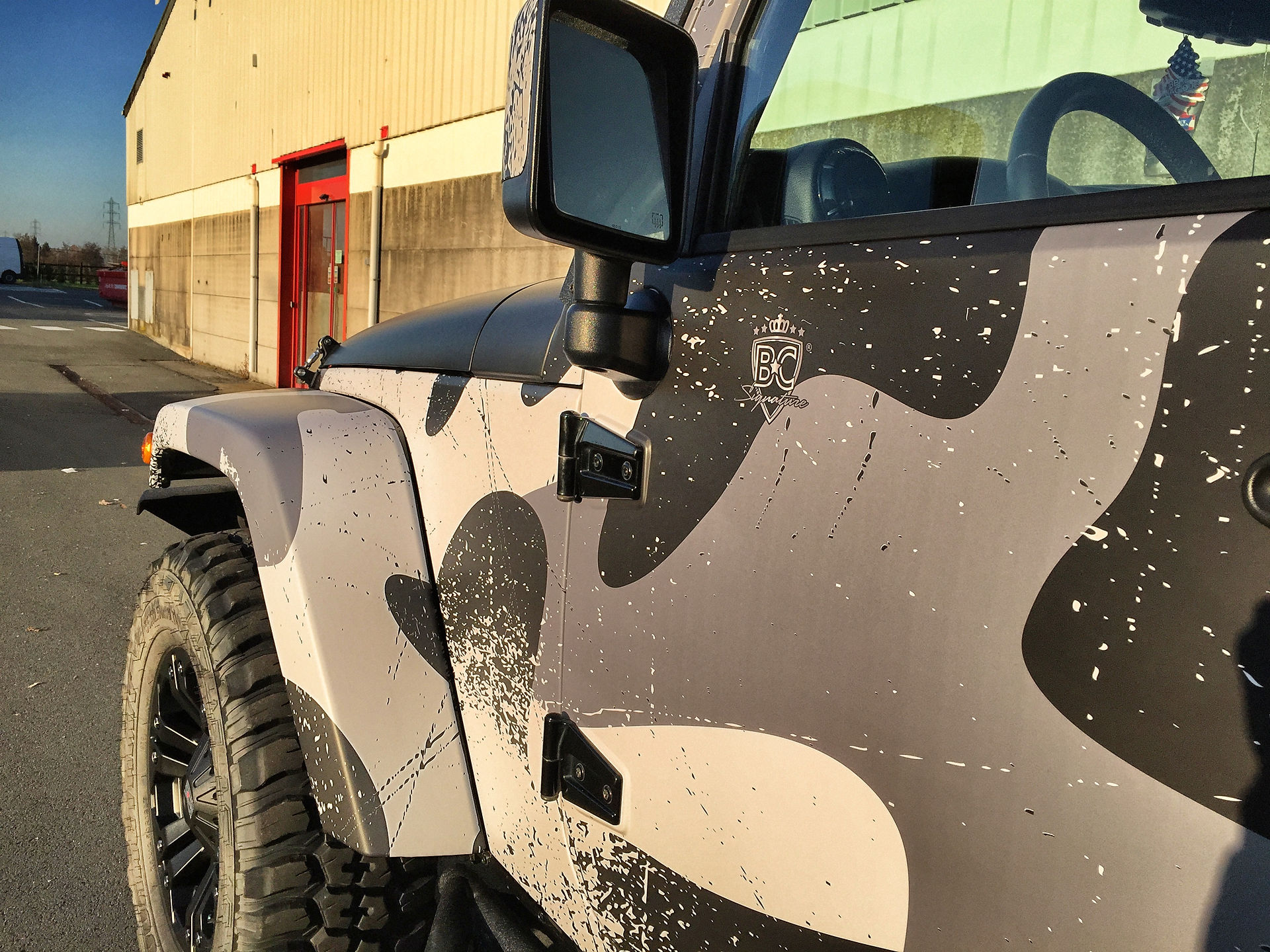 Jeep Wrangler Camo distressed wrap