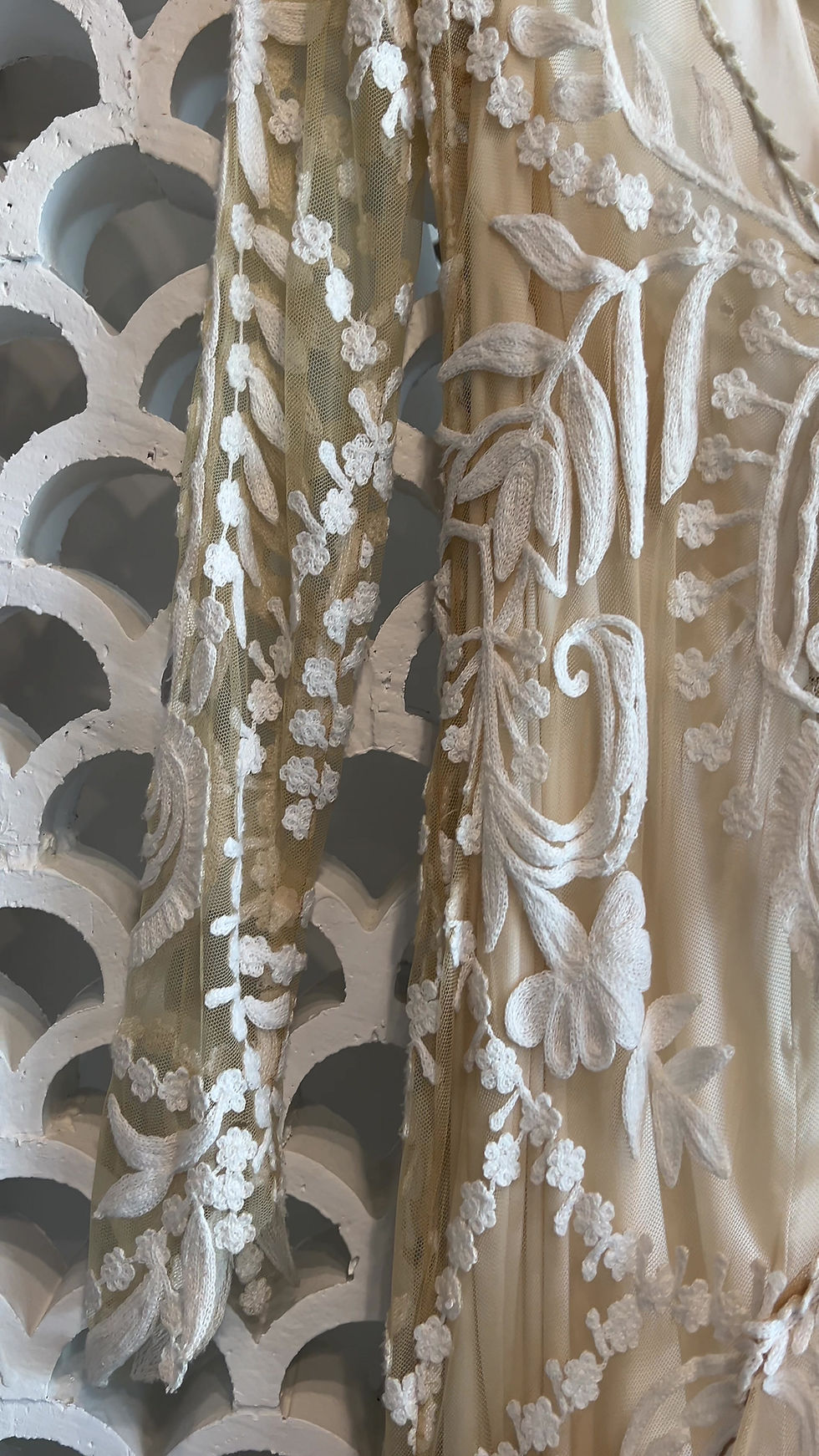 Thumbnail: Avril by Rue de Seine