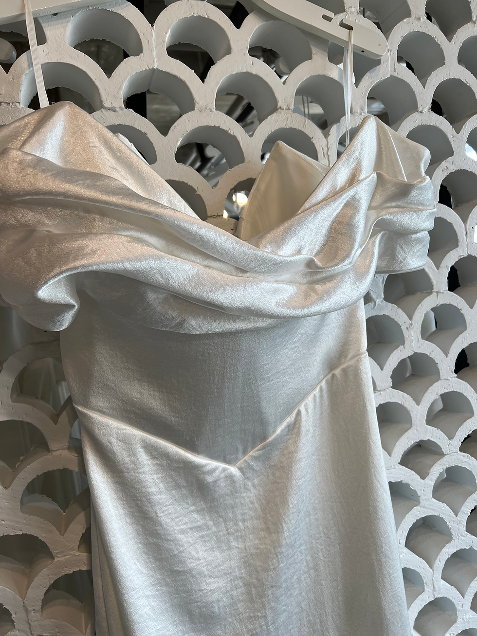 Thumbnail: Jade by Alena Leena