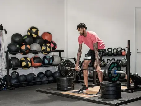 The Top 3 Benefits of Hex Bar Deadlifts for Athletes