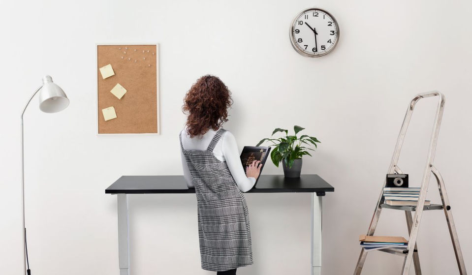 Hero Height Adjustable Desk (1).jpg