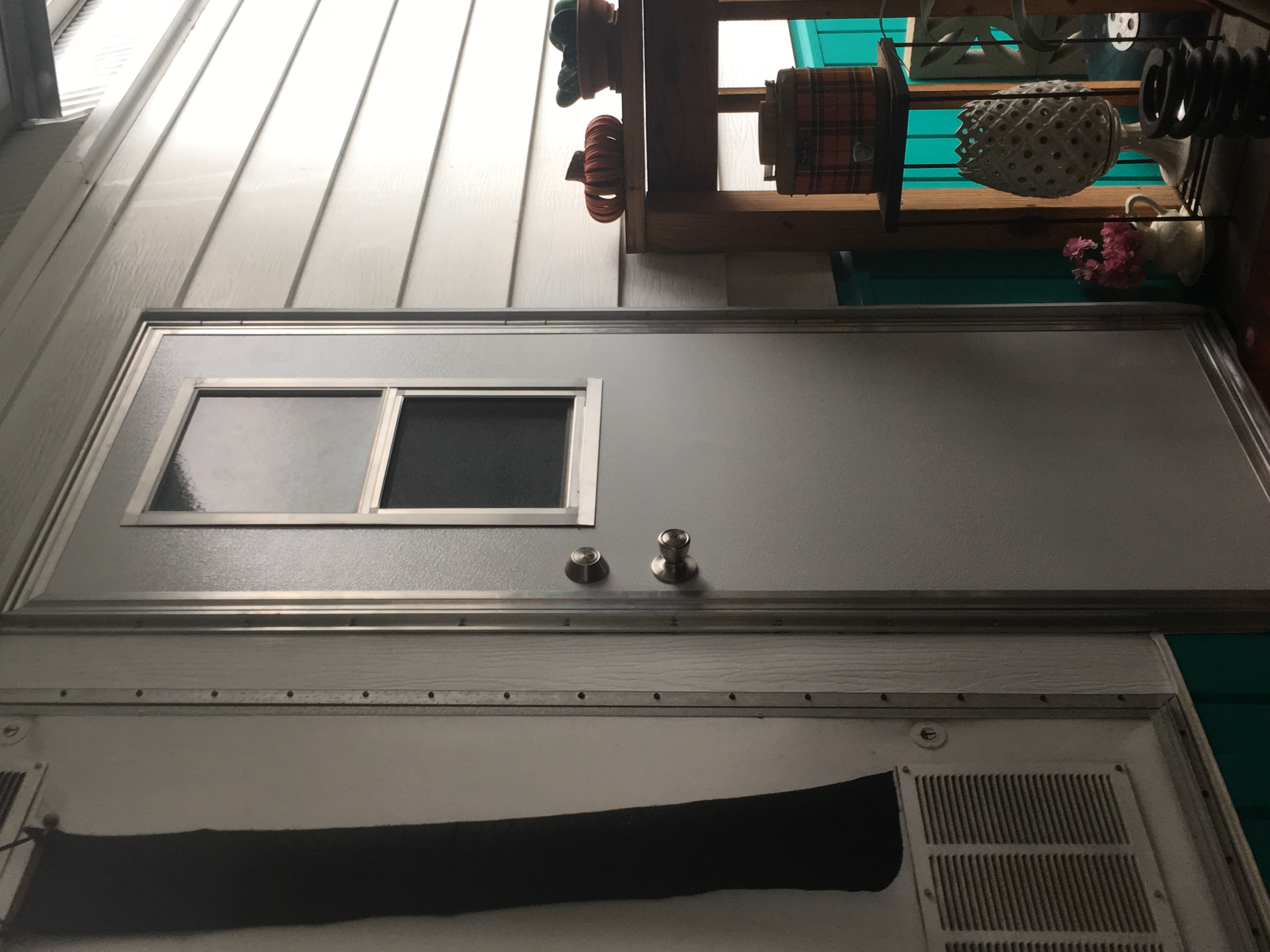 WINDOWS & DOORS Vista California Whitehurst Mobile Home Specialist