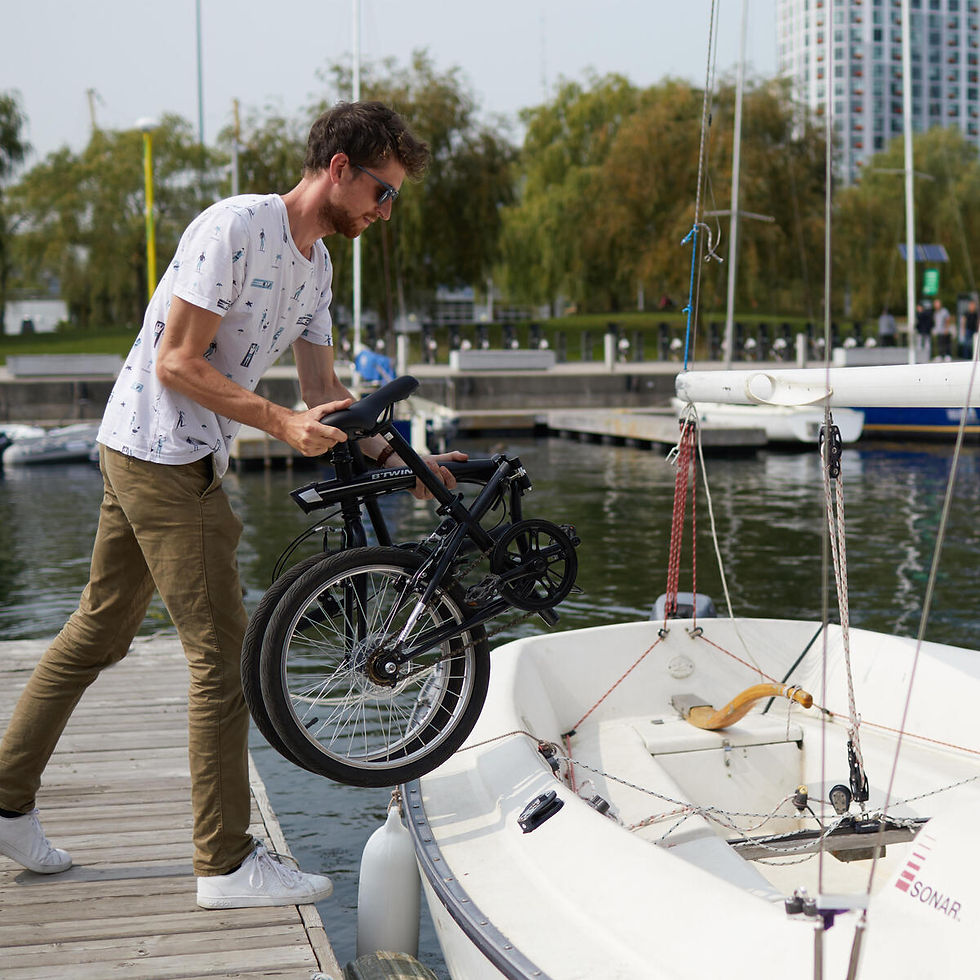 Thumbnail: Tilt 100 20in Folding Bike - Black
