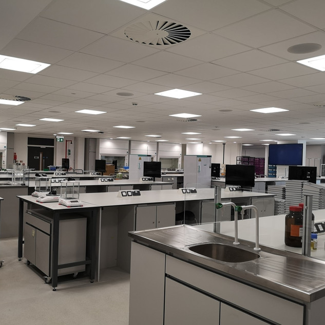 Advantages and disadvantages of centralization and decentralization picture