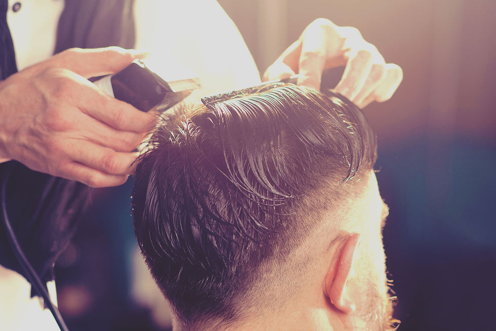 Taglio di capelli maschile