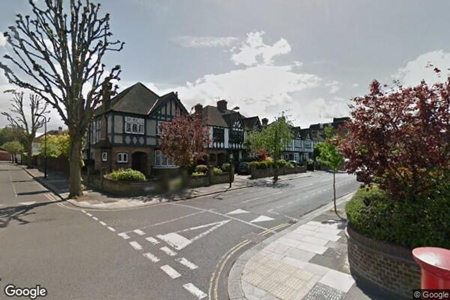 0071 | Ealing Common