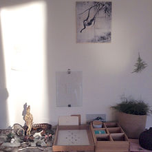 photographie : les génies du lieu du Studiolo parisien, un lieu intimiste où se pratique le Yoga, la méditation...